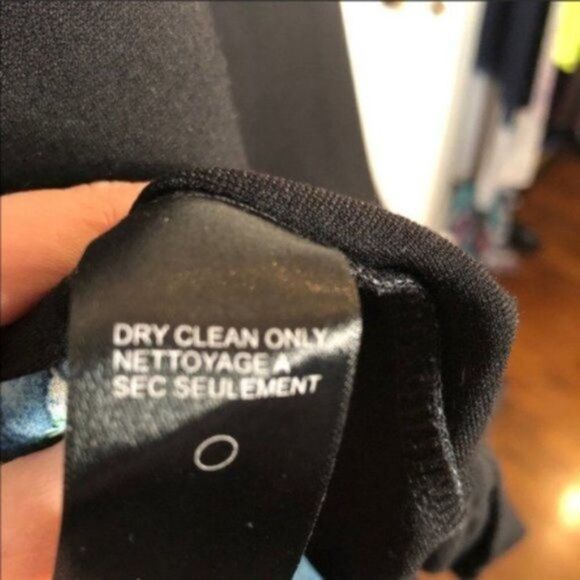 Isda & Co Sleeveless 70s Vibe V-neck Dress Black M - Picture 8 of 9